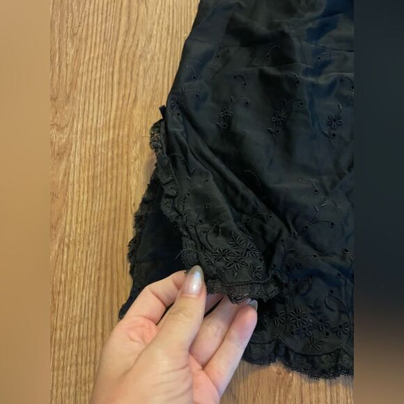 Vintage Lace Midi Skirt Size S/M Black - Picture 3 of 3